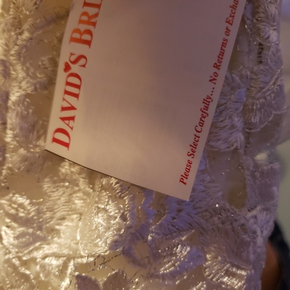 Wedding Dress - Picture 3 of 8